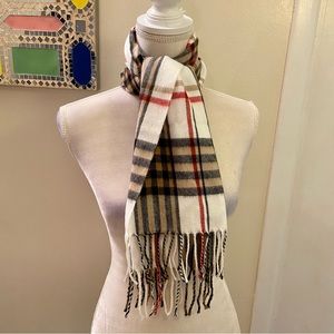 ✨NWOT Made in Italy Italian Plaid Fringe Scarf